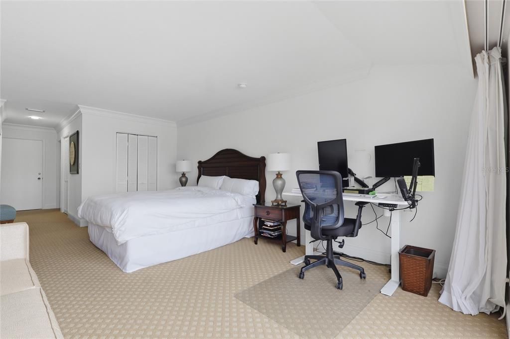 For Sale: $264,900 (2 beds, 2 baths, 1400 Square Feet)