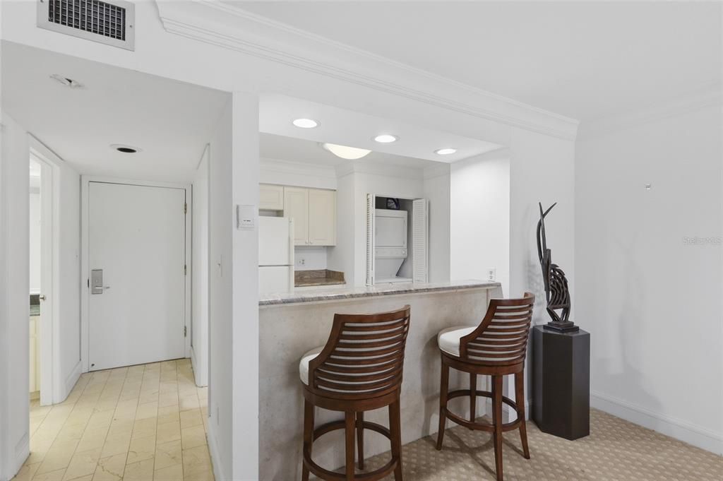 For Sale: $264,900 (2 beds, 2 baths, 1400 Square Feet)