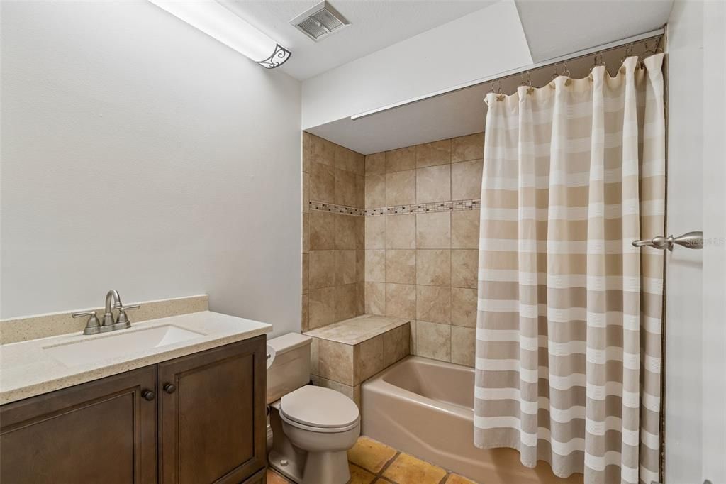 For Sale: $549,900 (3 beds, 2 baths, 1659 Square Feet)