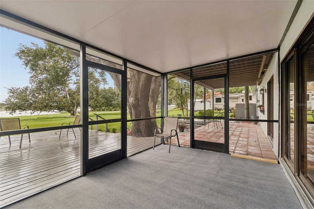 For Sale: $549,900 (3 beds, 2 baths, 1659 Square Feet)