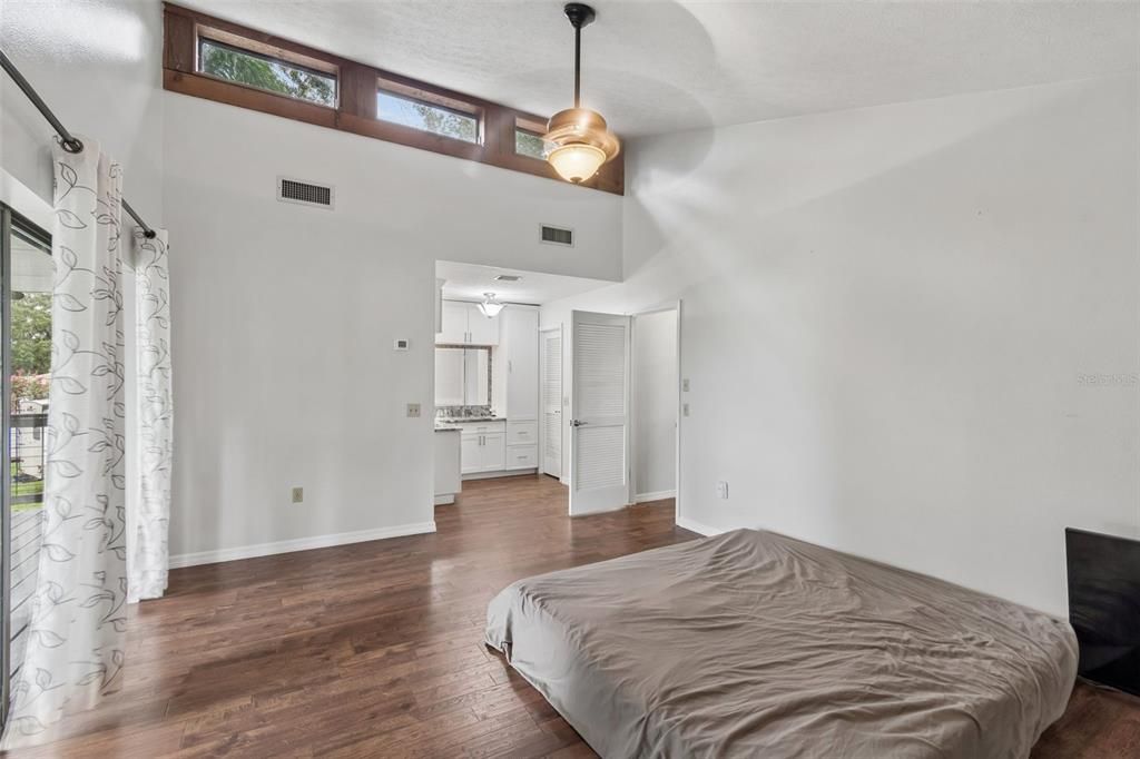 For Sale: $549,900 (3 beds, 2 baths, 1659 Square Feet)