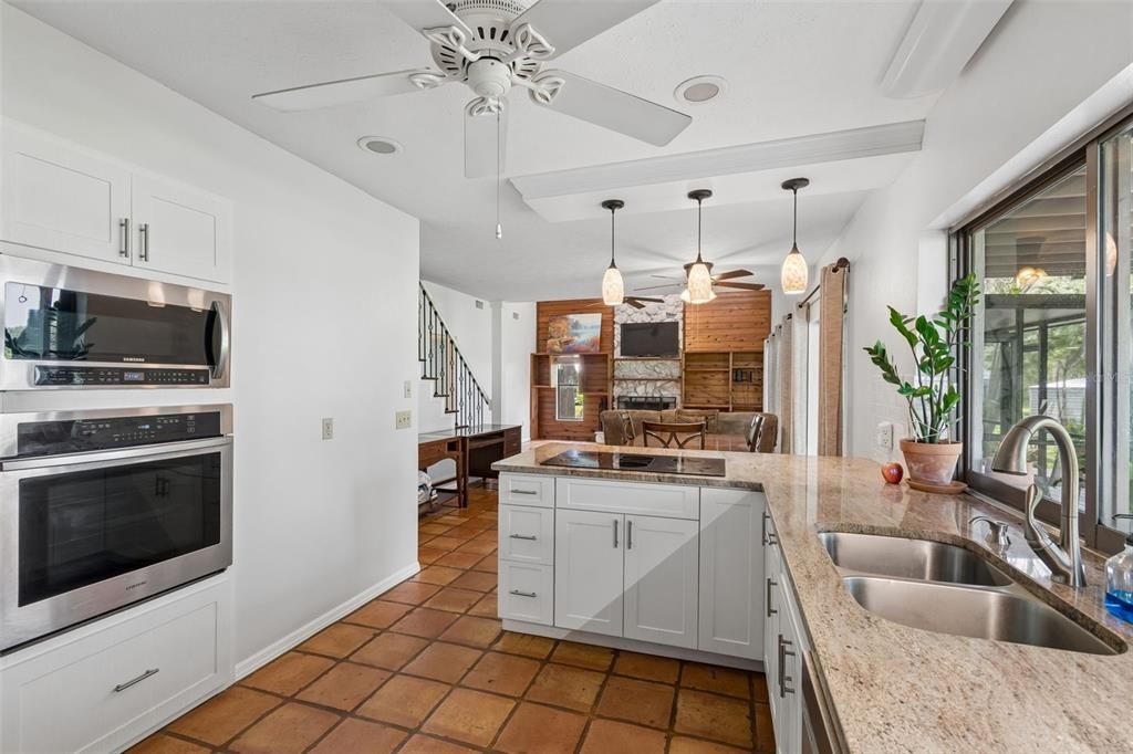 For Sale: $549,900 (3 beds, 2 baths, 1659 Square Feet)