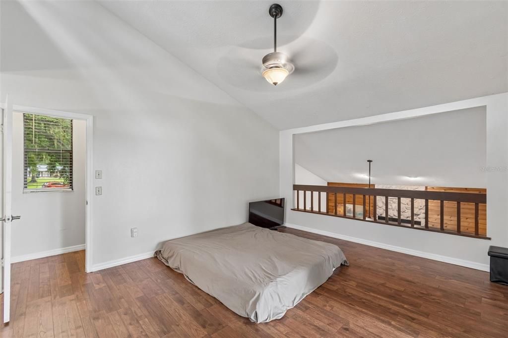 For Sale: $549,900 (3 beds, 2 baths, 1659 Square Feet)