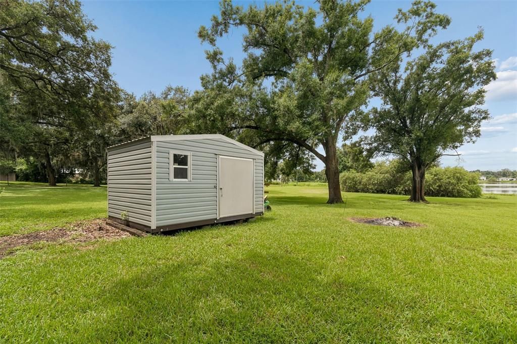 For Sale: $549,900 (3 beds, 2 baths, 1659 Square Feet)