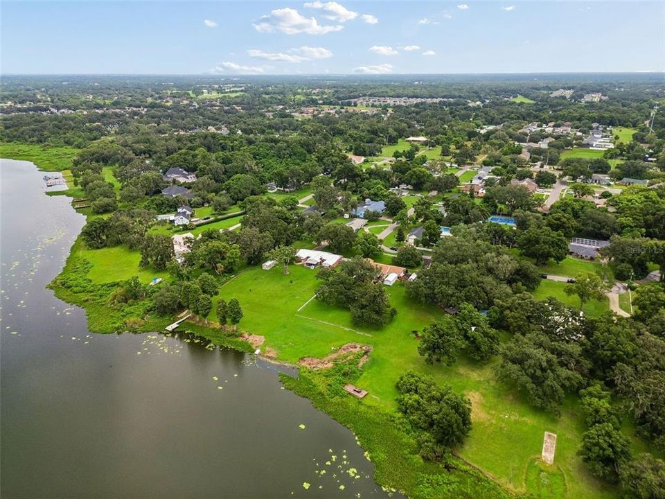 For Sale: $549,900 (3 beds, 2 baths, 1659 Square Feet)