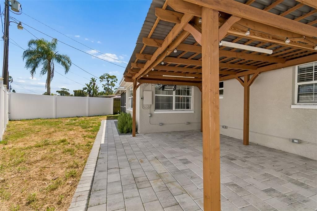 En Venta: $250,000 (2 camas, 2 baños, 1088 Pies cuadrados)
