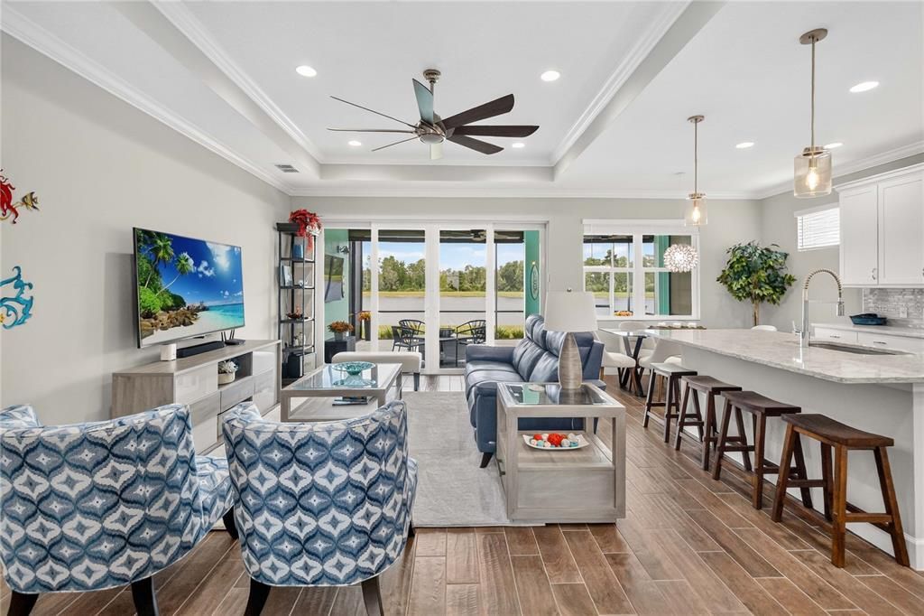 For Sale: $699,900 (2 beds, 2 baths, 2116 Square Feet)