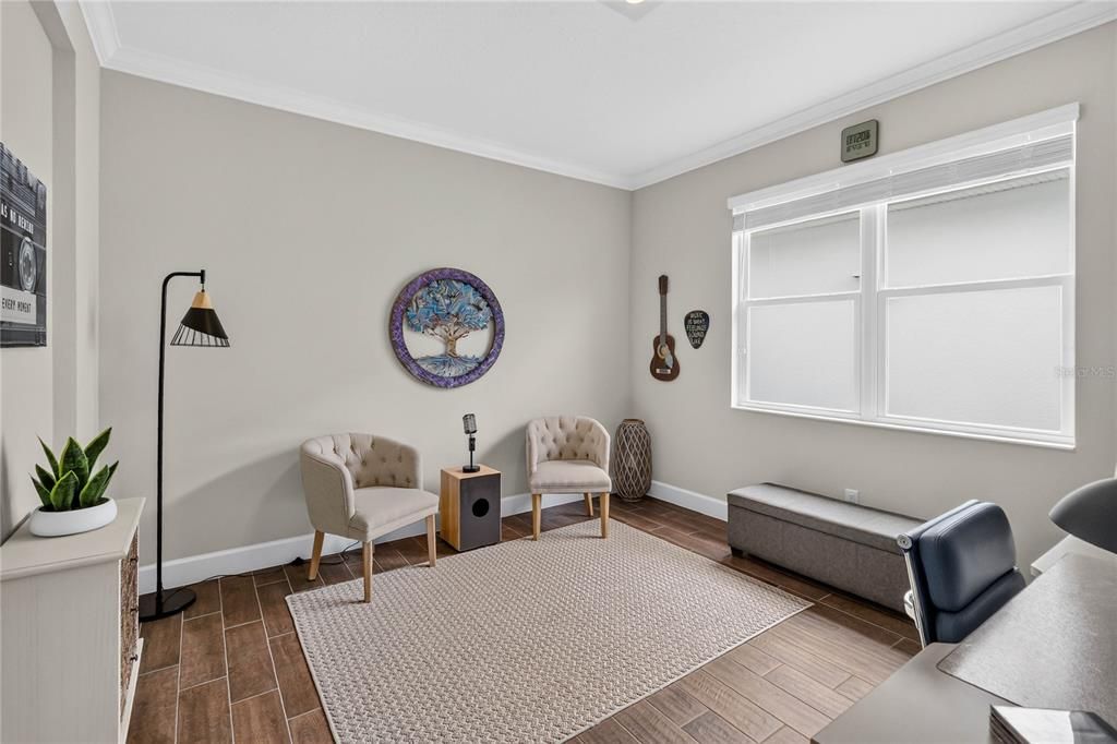 For Sale: $699,900 (2 beds, 2 baths, 2116 Square Feet)