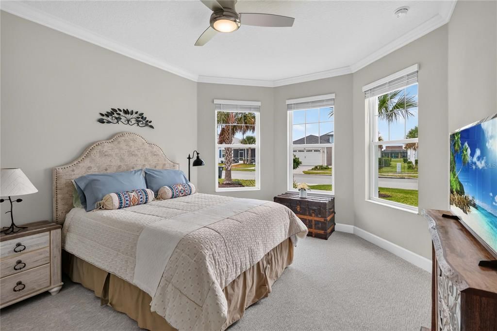 For Sale: $699,900 (2 beds, 2 baths, 2116 Square Feet)