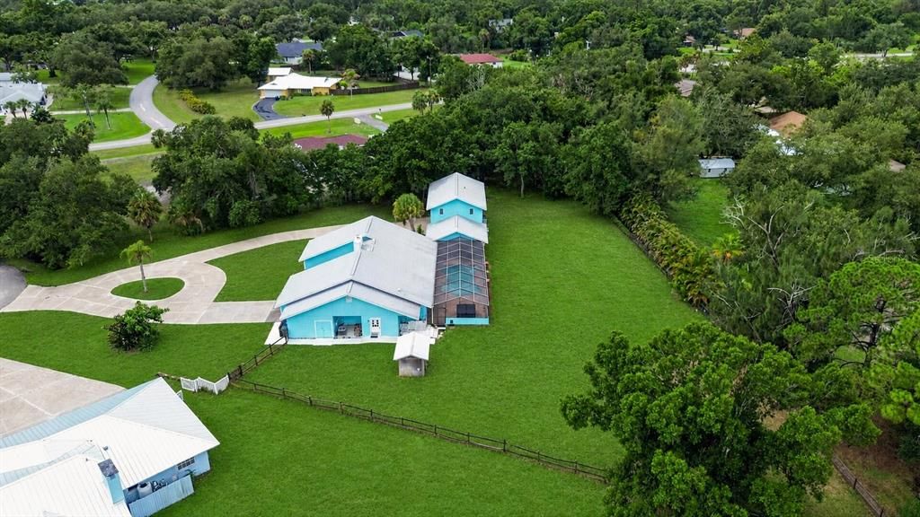 For Sale: $750,000 (5 beds, 5 baths, 3358 Square Feet)