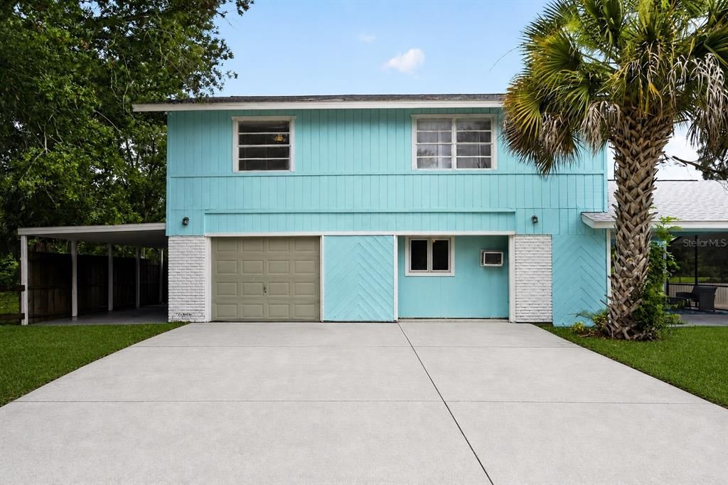 For Sale: $750,000 (5 beds, 5 baths, 3358 Square Feet)