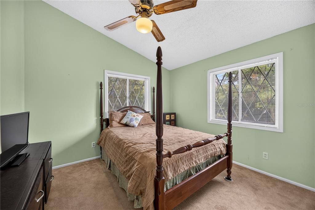 For Sale: $750,000 (5 beds, 5 baths, 3358 Square Feet)