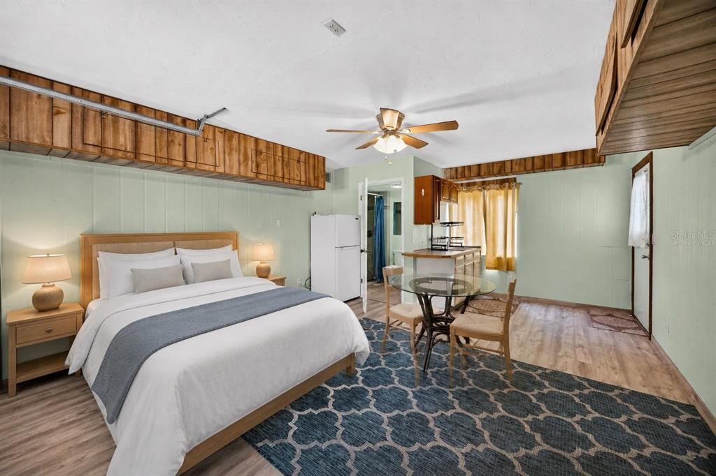 For Sale: $750,000 (5 beds, 5 baths, 3358 Square Feet)