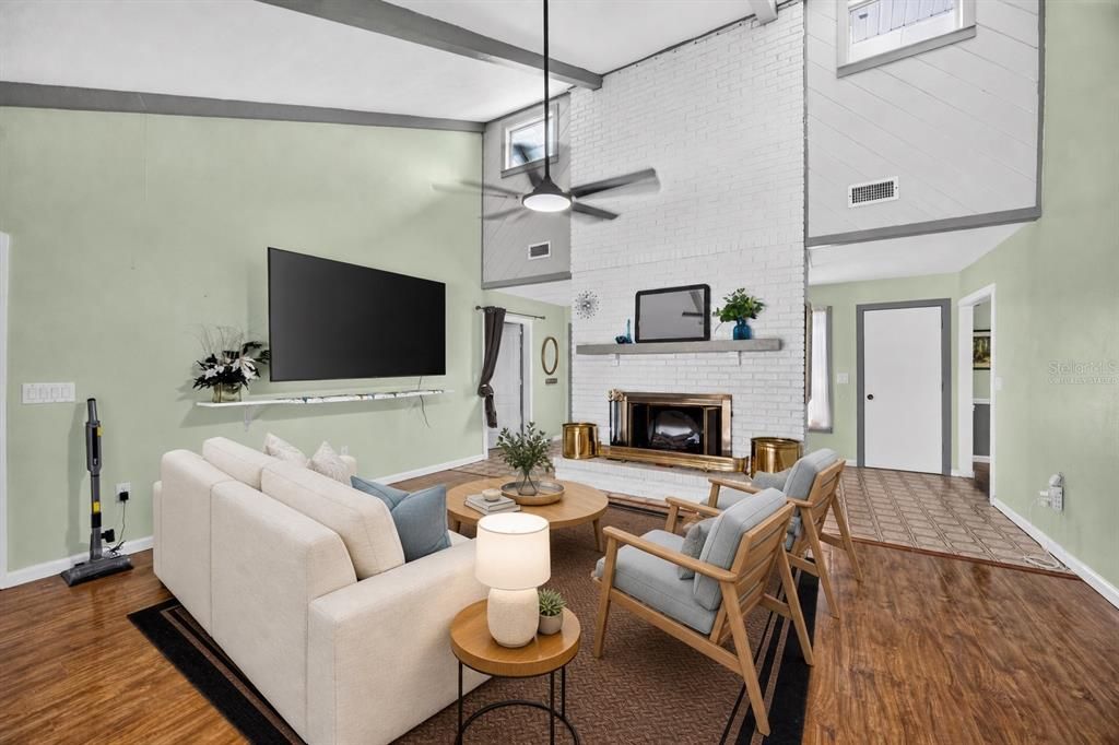 For Sale: $750,000 (5 beds, 5 baths, 3358 Square Feet)