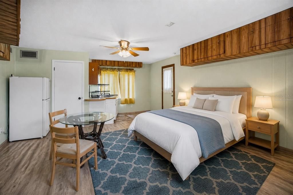 For Sale: $750,000 (5 beds, 5 baths, 3358 Square Feet)