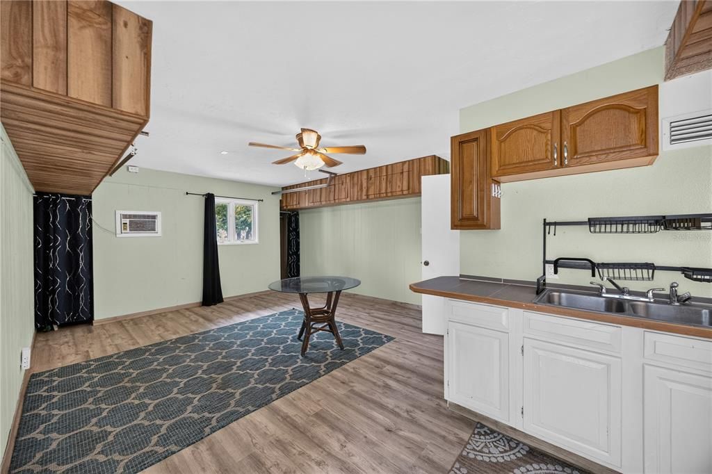 For Sale: $750,000 (5 beds, 5 baths, 3358 Square Feet)