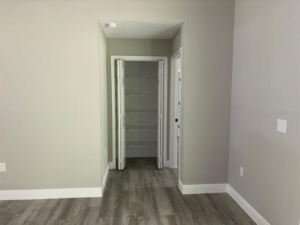 Active With Contract: $239,900 (3 beds, 2 baths, 1409 Square Feet)
