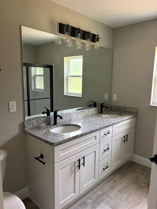 Active With Contract: $239,900 (3 beds, 2 baths, 1409 Square Feet)