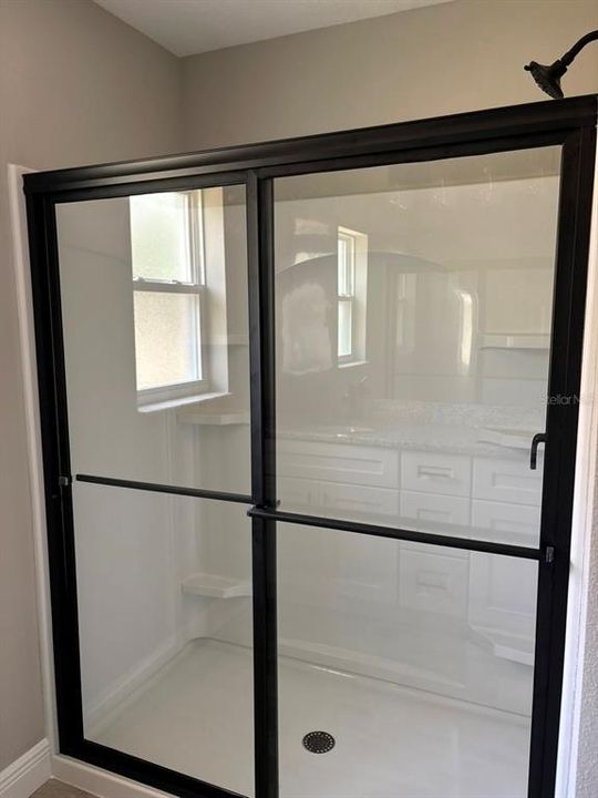 Active With Contract: $239,900 (3 beds, 2 baths, 1409 Square Feet)