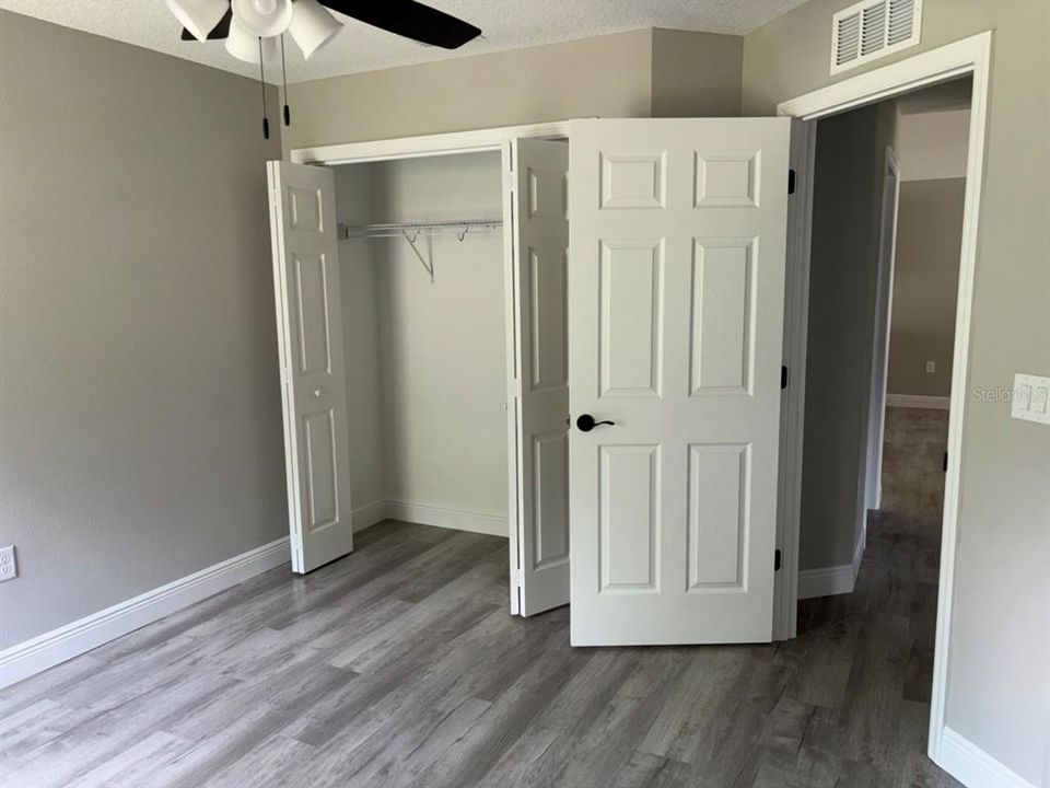 Active With Contract: $239,900 (3 beds, 2 baths, 1409 Square Feet)