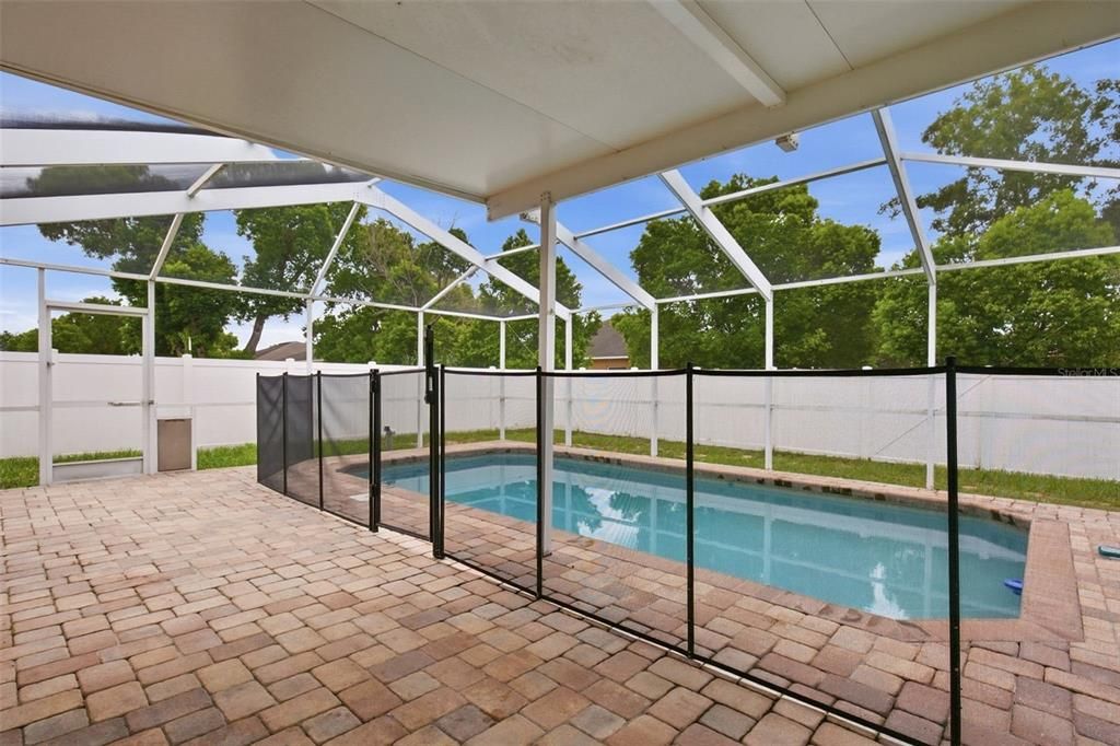 For Sale: $375,000 (4 beds, 2 baths, 1783 Square Feet)