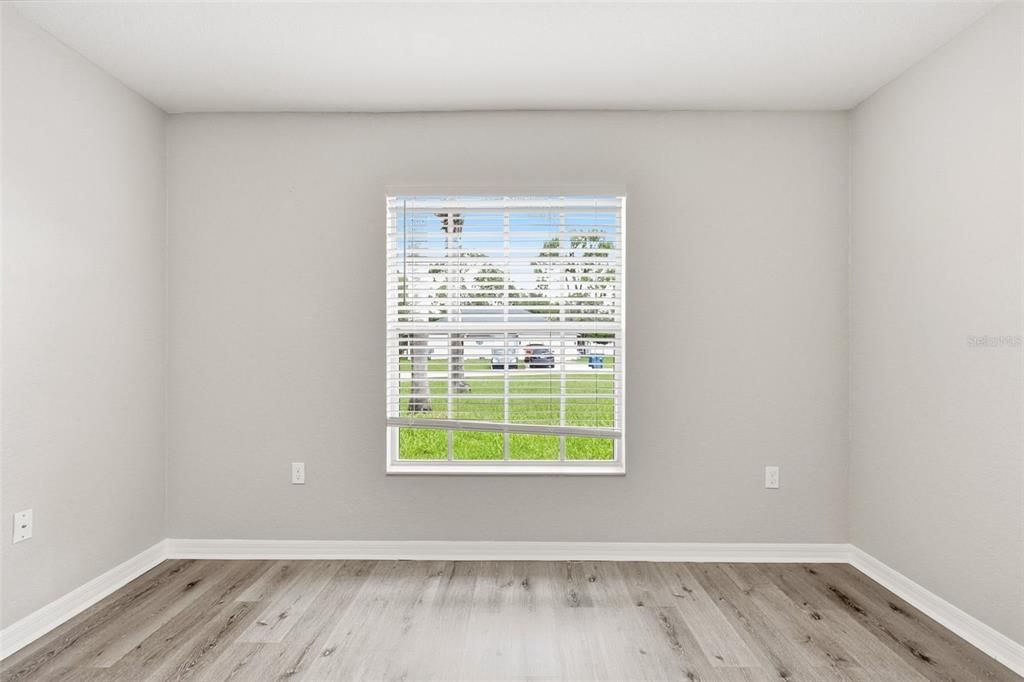 For Sale: $375,000 (4 beds, 2 baths, 1783 Square Feet)