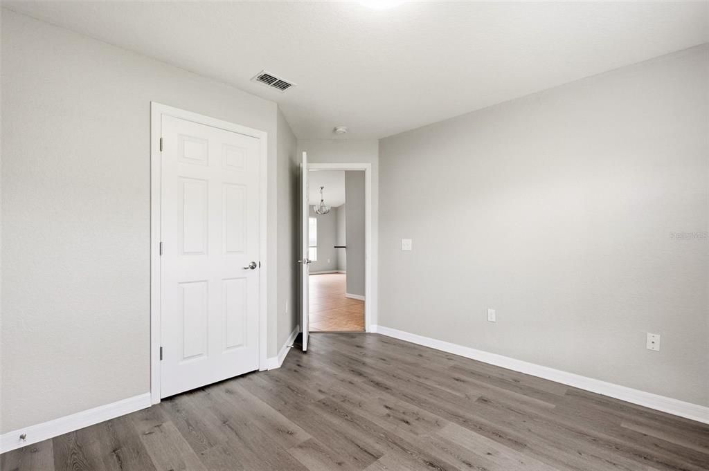 For Sale: $375,000 (4 beds, 2 baths, 1783 Square Feet)
