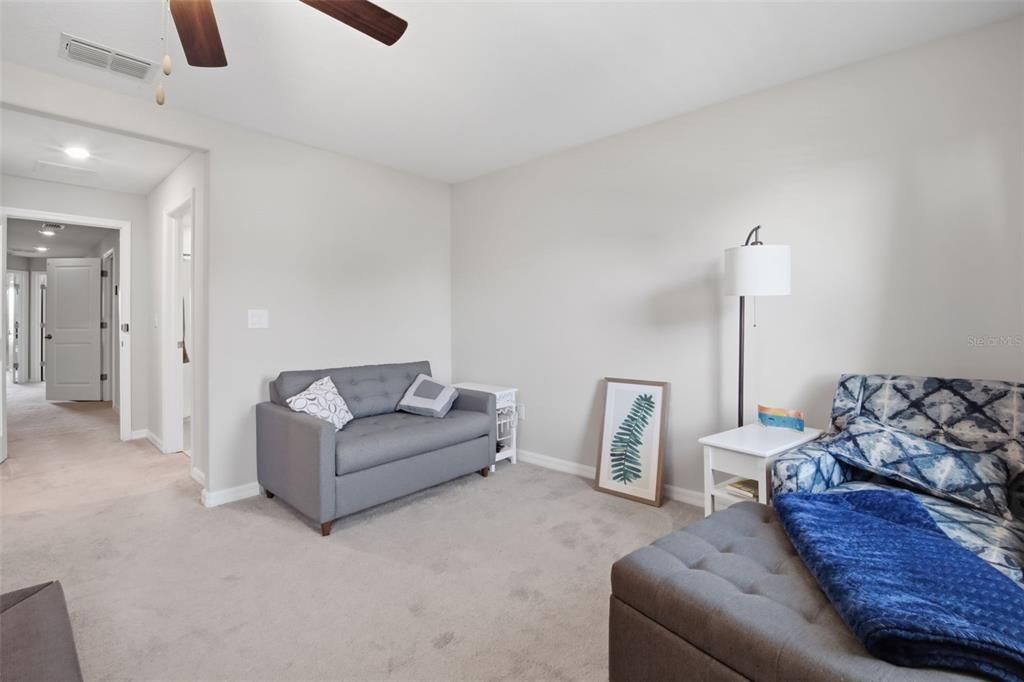 На продажу: $284,900 (3 спален, 2 ванн, 1663 Квадратных фут)