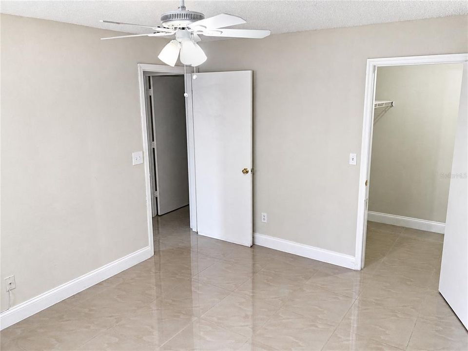 For Rent: $1,399 (1 beds, 1 baths, 722 Square Feet)