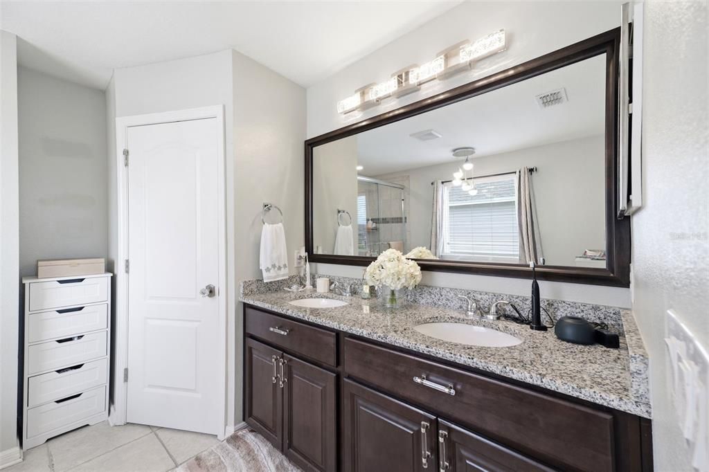 Active With Contract: $660,000 (4 beds, 2 baths, 3004 Square Feet)