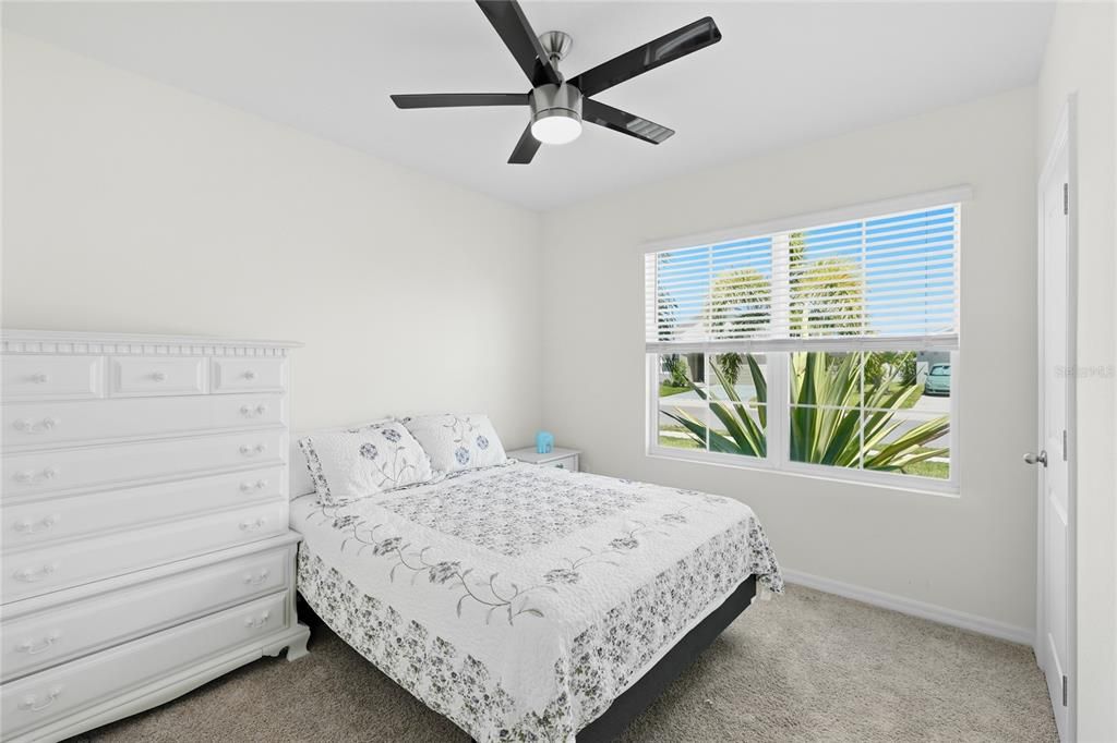 Activo con contrato: $339,000 (4 camas, 2 baños, 1846 Pies cuadrados)