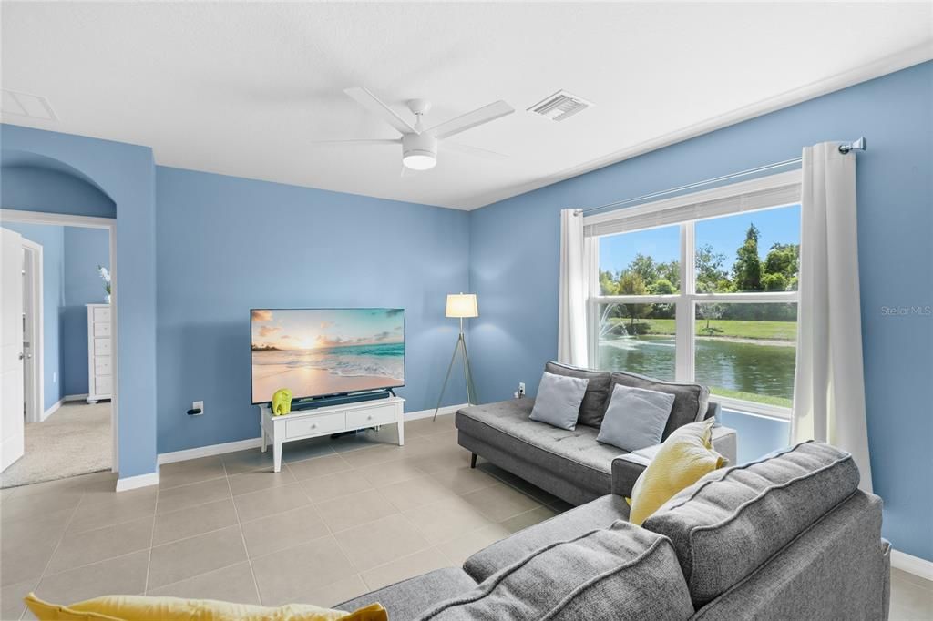 Activo con contrato: $339,000 (4 camas, 2 baños, 1846 Pies cuadrados)