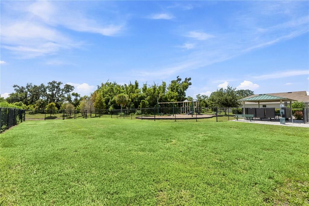 Activo con contrato: $339,000 (4 camas, 2 baños, 1846 Pies cuadrados)
