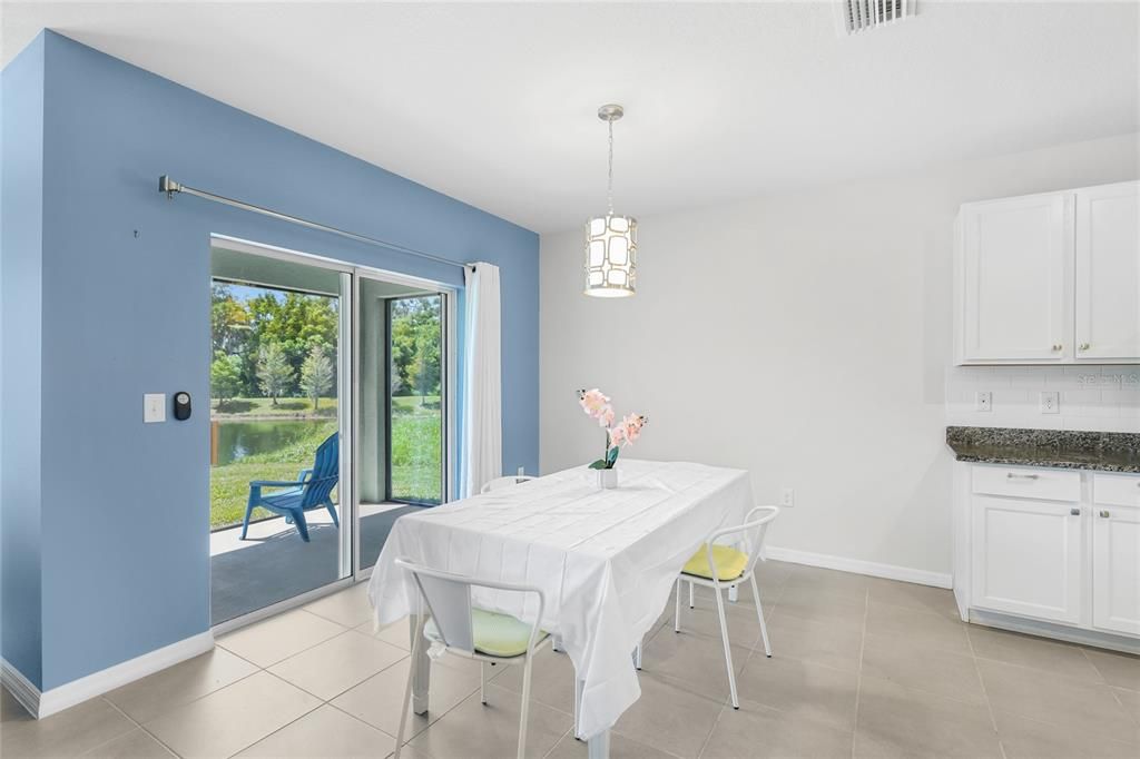 Activo con contrato: $339,000 (4 camas, 2 baños, 1846 Pies cuadrados)