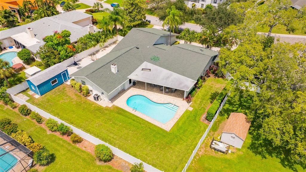 For Sale: $1,325,000 (6 beds, 5 baths, 4214 Square Feet)