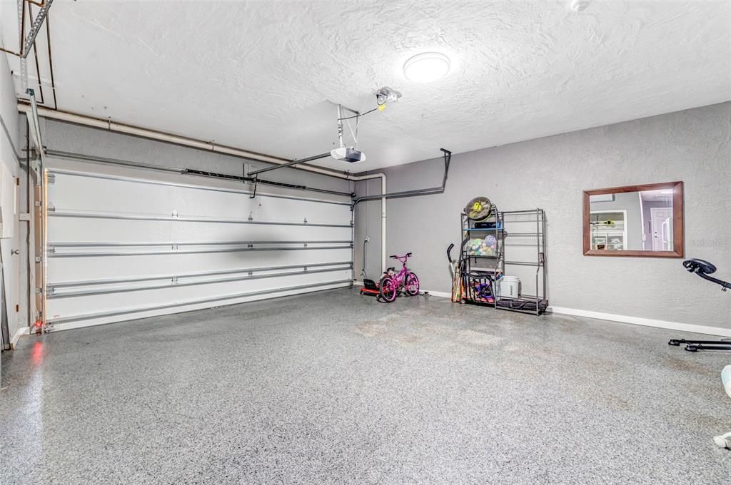For Sale: $1,325,000 (6 beds, 5 baths, 4214 Square Feet)