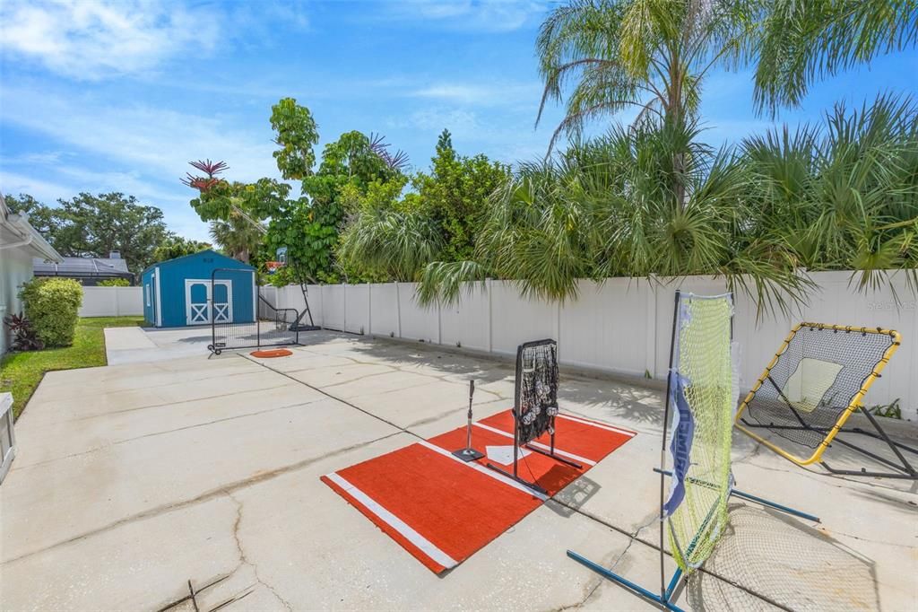 For Sale: $1,325,000 (6 beds, 5 baths, 4214 Square Feet)