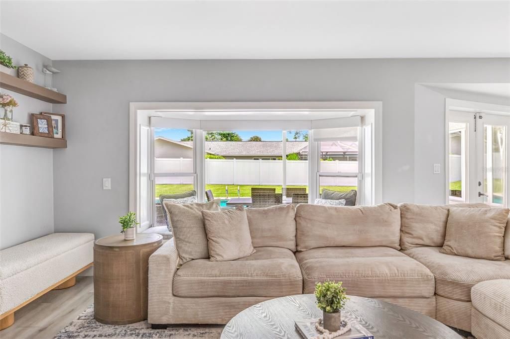 For Sale: $1,325,000 (6 beds, 5 baths, 4214 Square Feet)