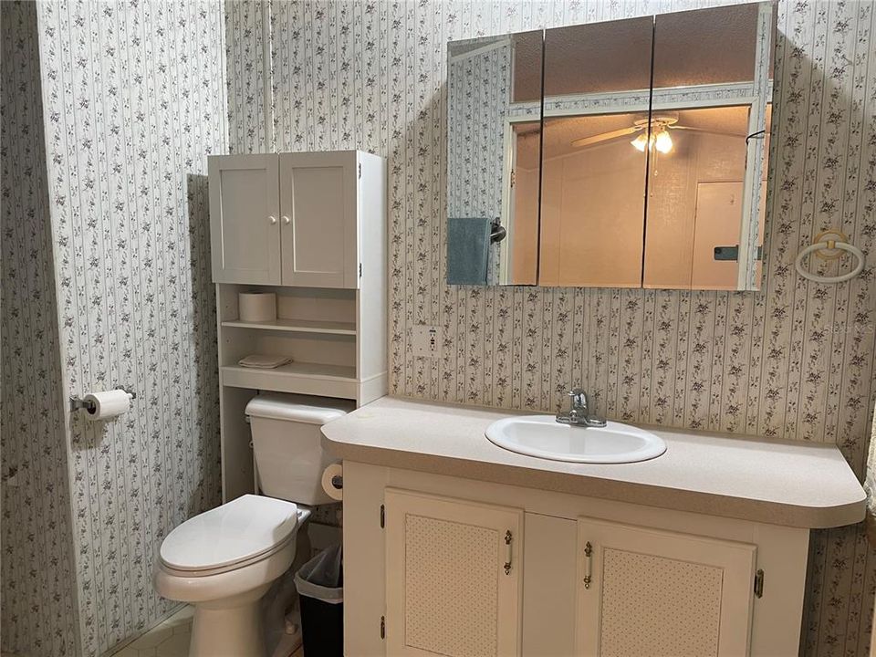 For Sale: $159,000 (2 beds, 2 baths, 1056 Square Feet)