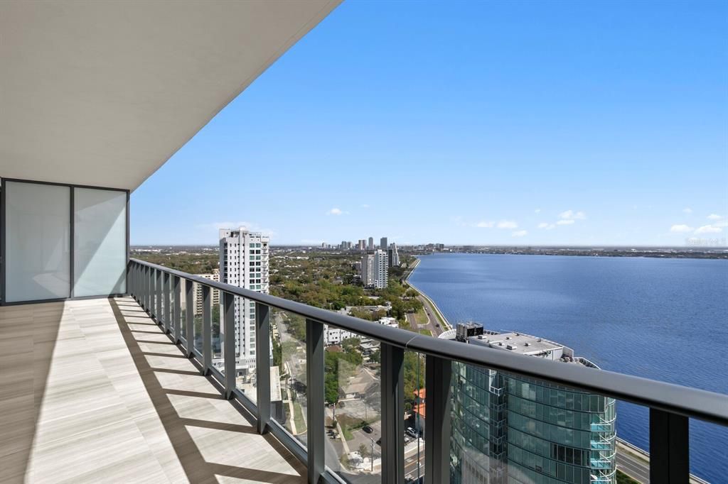 For Rent: $9,700 (2 beds, 2 baths, 1960 Square Feet)
