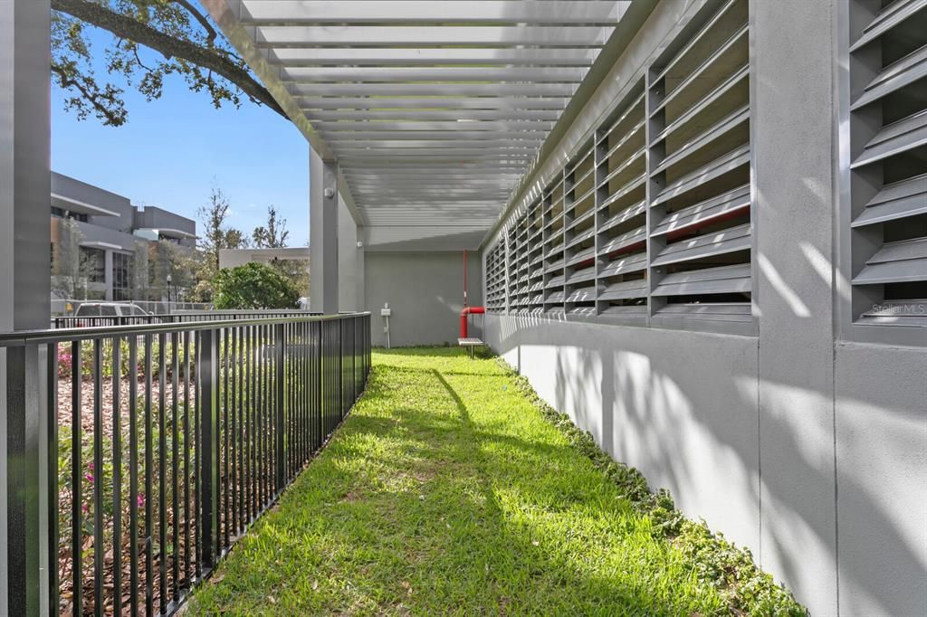 For Rent: $9,700 (2 beds, 2 baths, 1960 Square Feet)