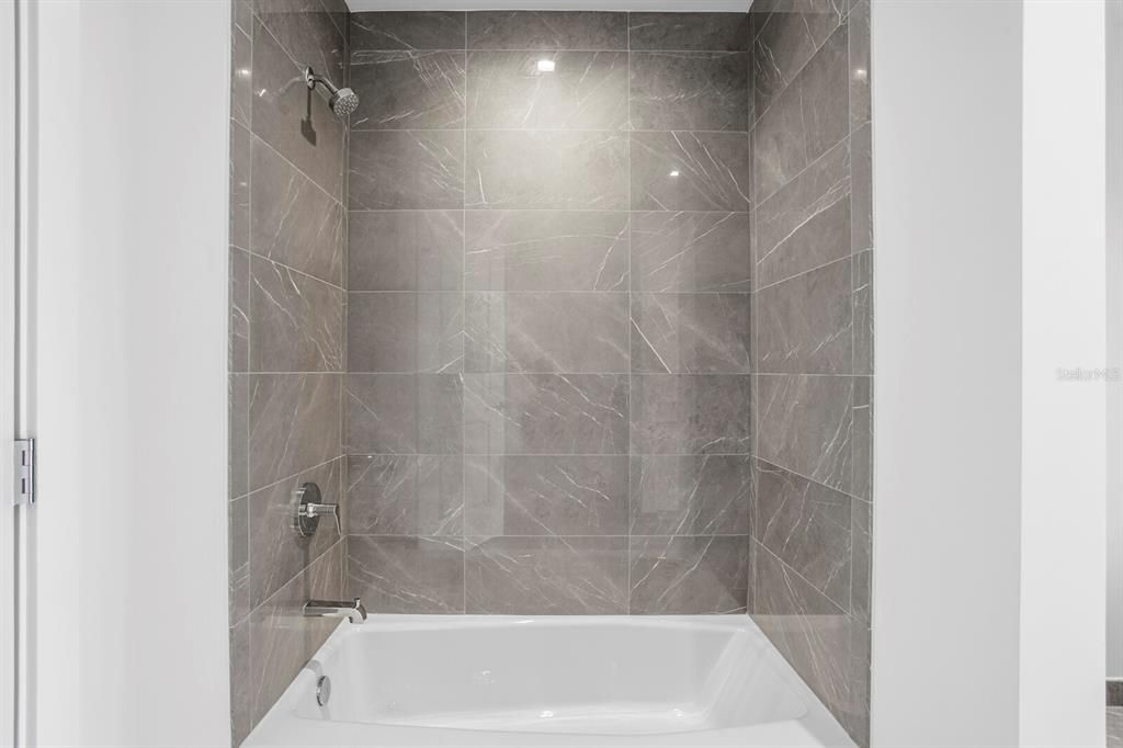 For Rent: $9,700 (2 beds, 2 baths, 1960 Square Feet)