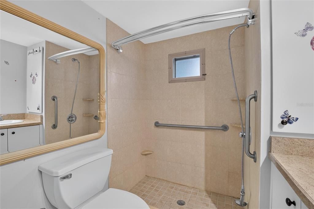 En Venta: $69,900 (2 camas, 2 baños, 672 Pies cuadrados)