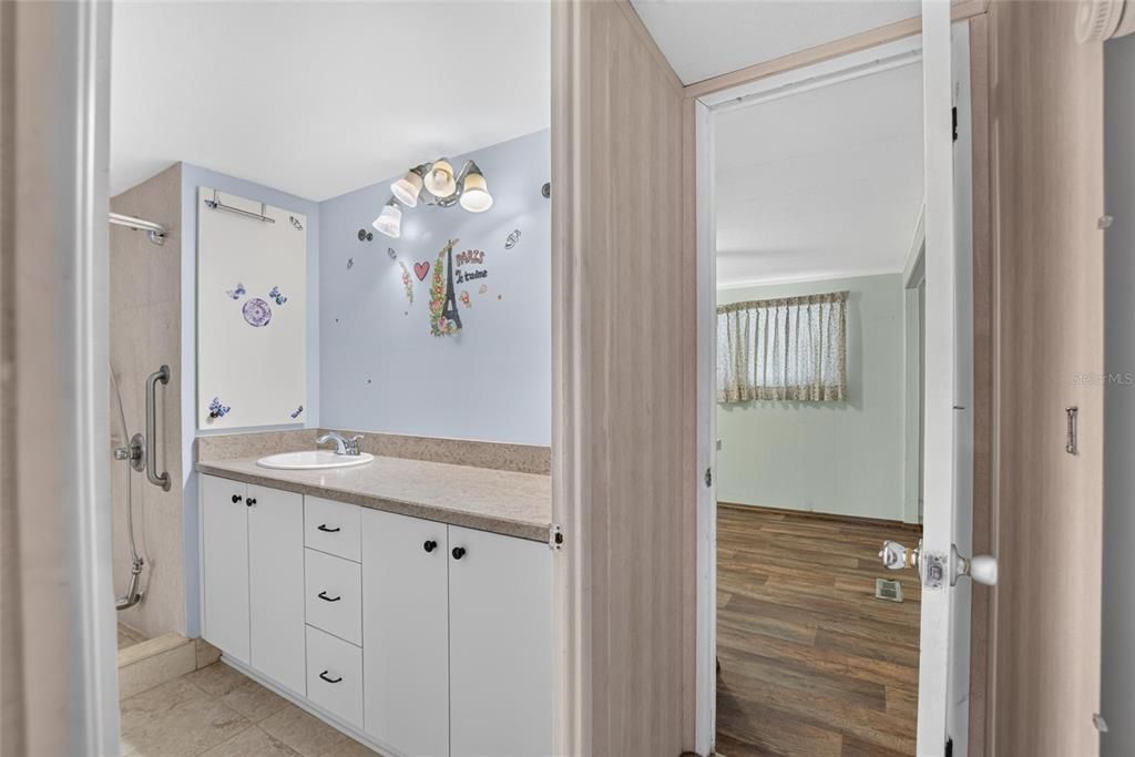En Venta: $69,900 (2 camas, 2 baños, 672 Pies cuadrados)