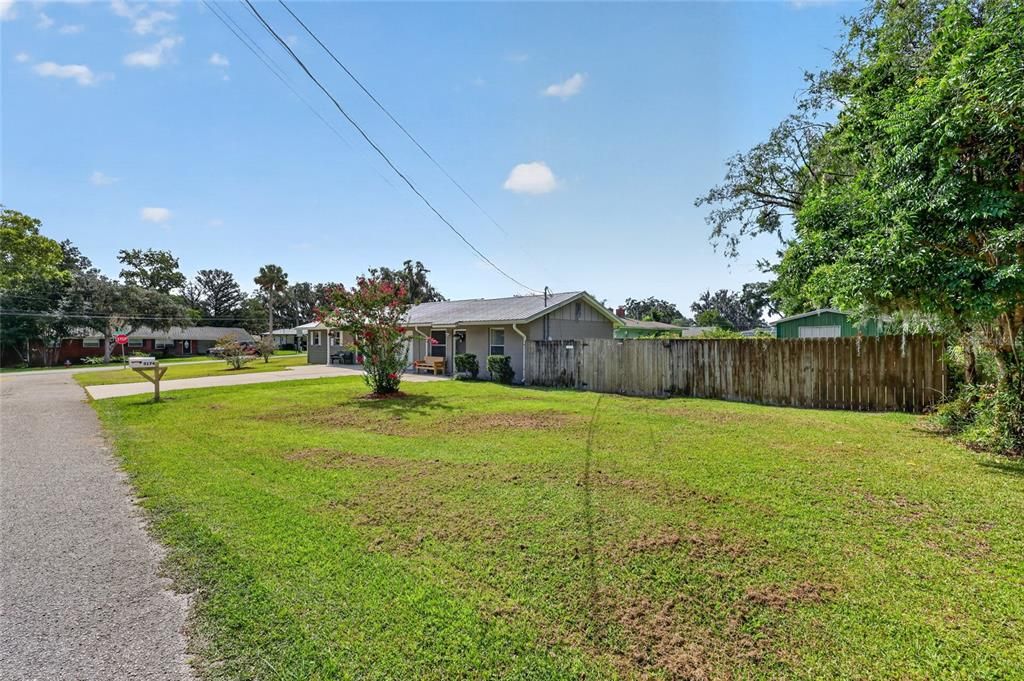 Active With Contract: $249,900 (4 beds, 3 baths, 1488 Square Feet)