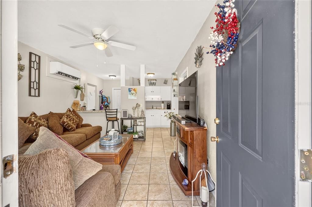 Active With Contract: $249,900 (4 beds, 3 baths, 1488 Square Feet)