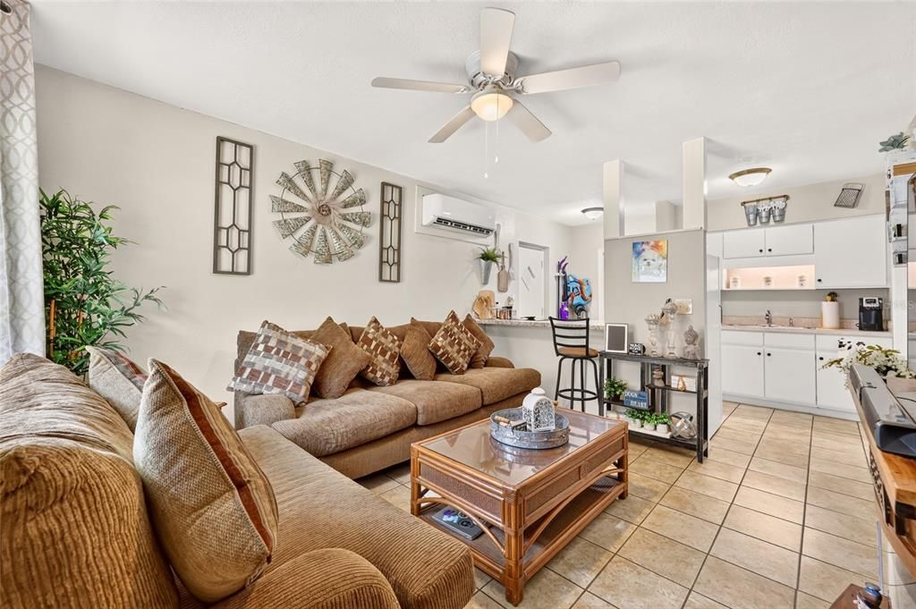 Active With Contract: $249,900 (4 beds, 3 baths, 1488 Square Feet)