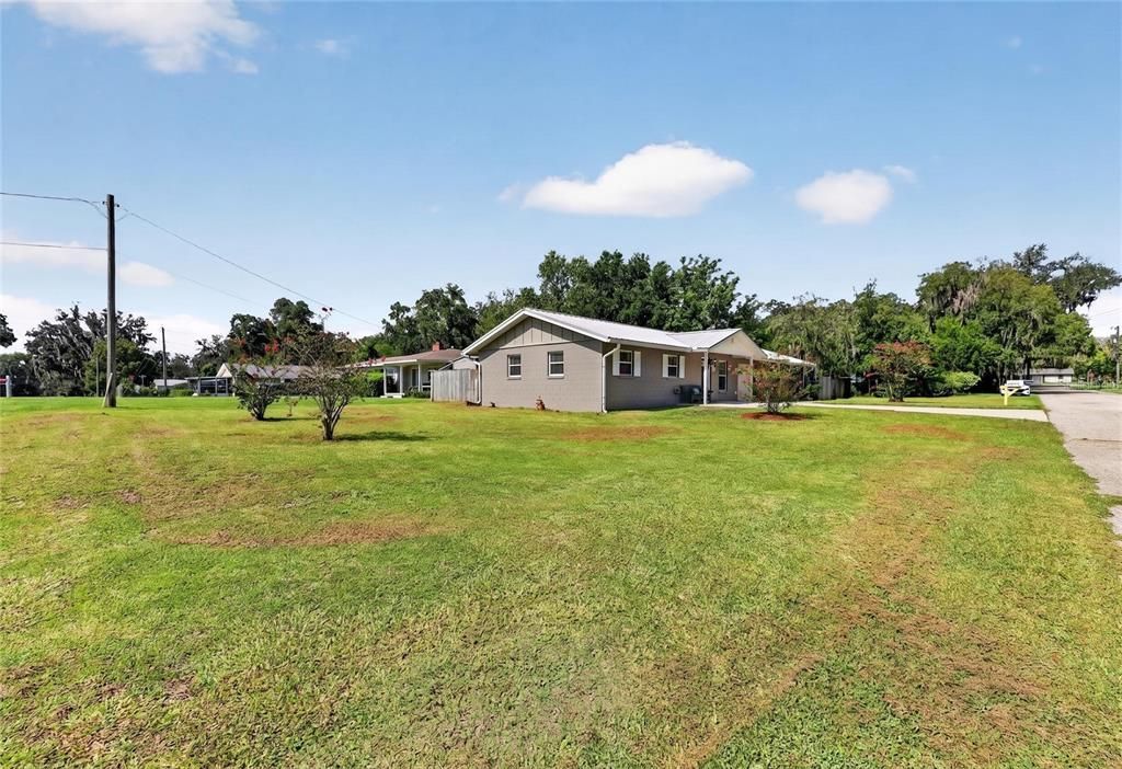 Active With Contract: $249,900 (4 beds, 3 baths, 1488 Square Feet)
