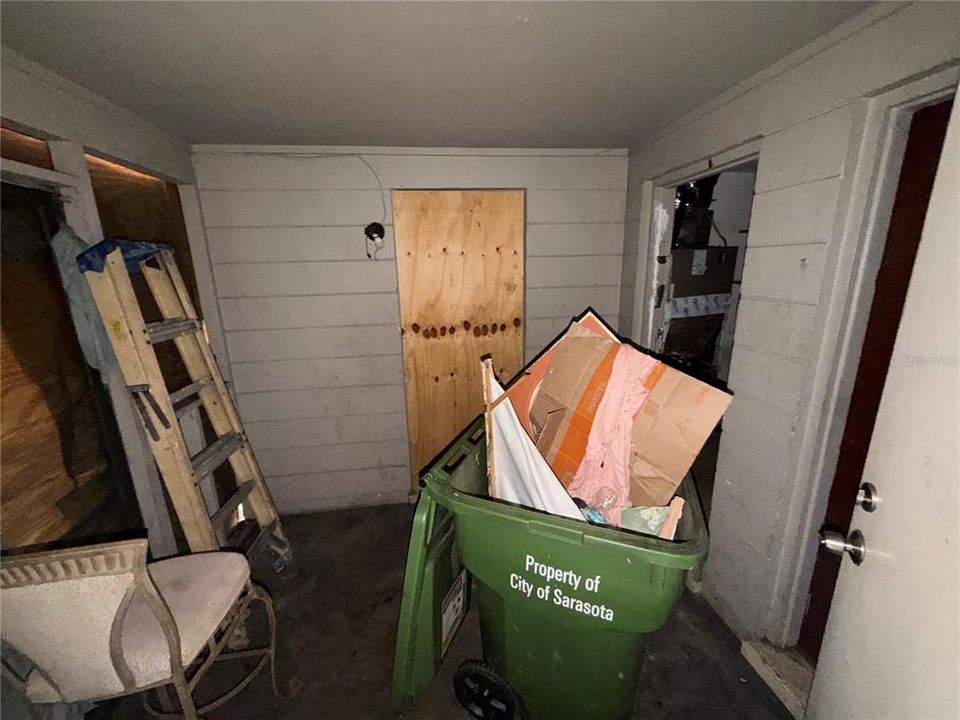 На продажу: $251,900 (4 спален, 0 ванн, 1599 Квадратных фут)