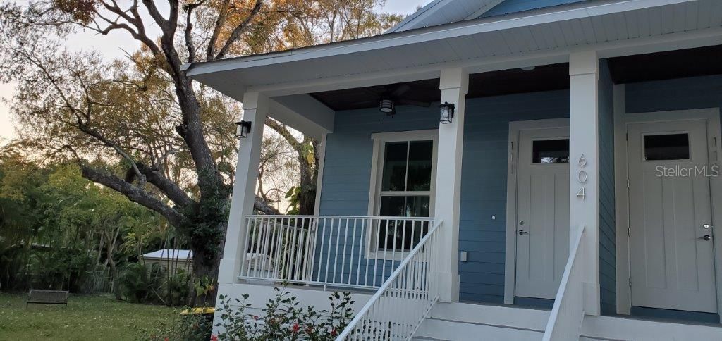 For Rent: $1,600 (2 beds, 1 baths, 900 Square Feet)